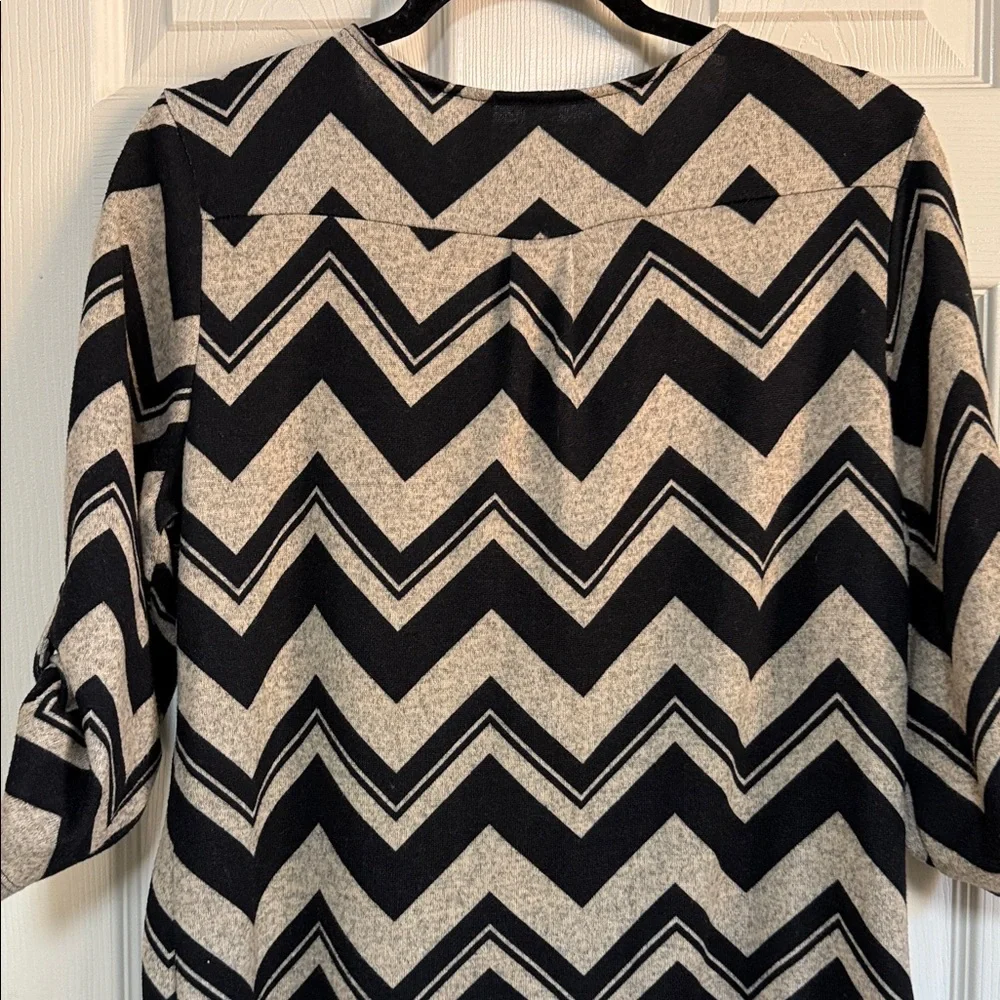 Tacera Black and Tan Chevron Tunic - Picture 13 of 13